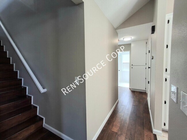 Building Photo - 23910 Clayton Ct