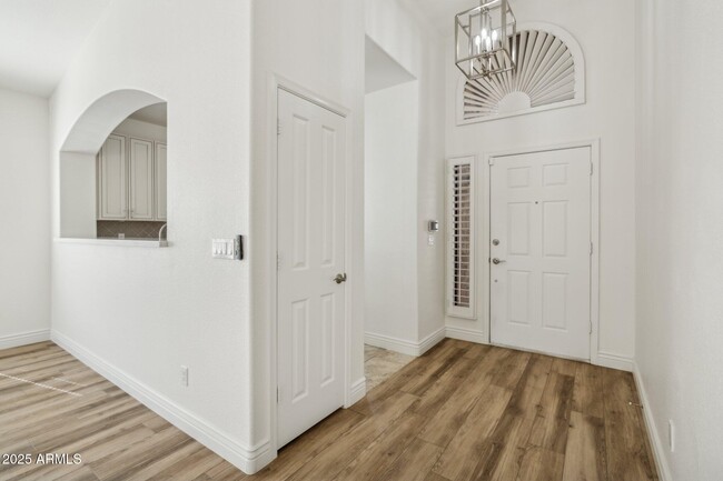 Building Photo - 3027 N 83rd Pl