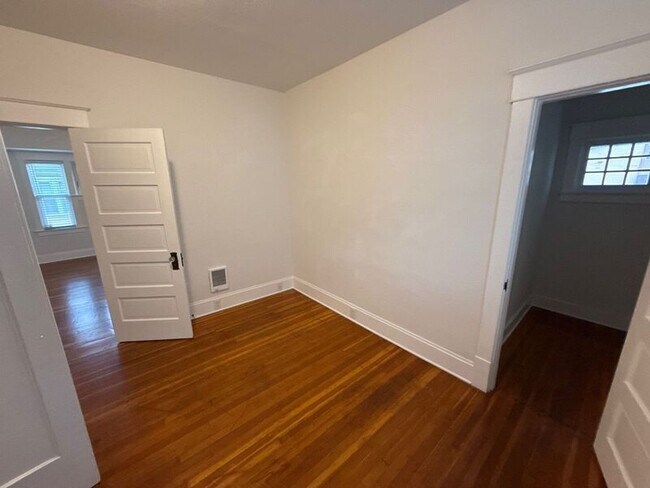 Building Photo - 244 14th St SE