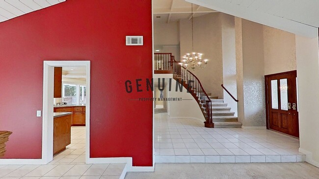 Building Photo - Large 4 Bedroom House with Pebble Bottom Pool - Backyard Oasis!