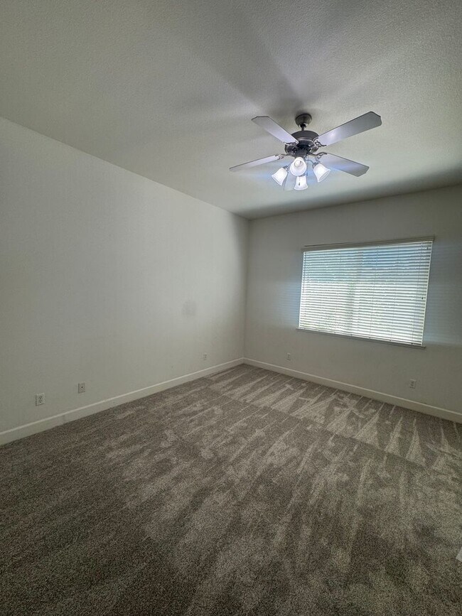 Building Photo - 709 Woodacre Dr