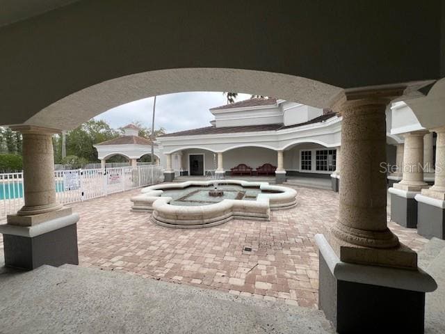 Building Photo - 13917 Fairway Island Dr