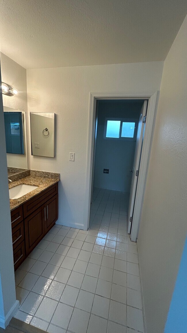 Building Photo - 4310 San Miguel Cir