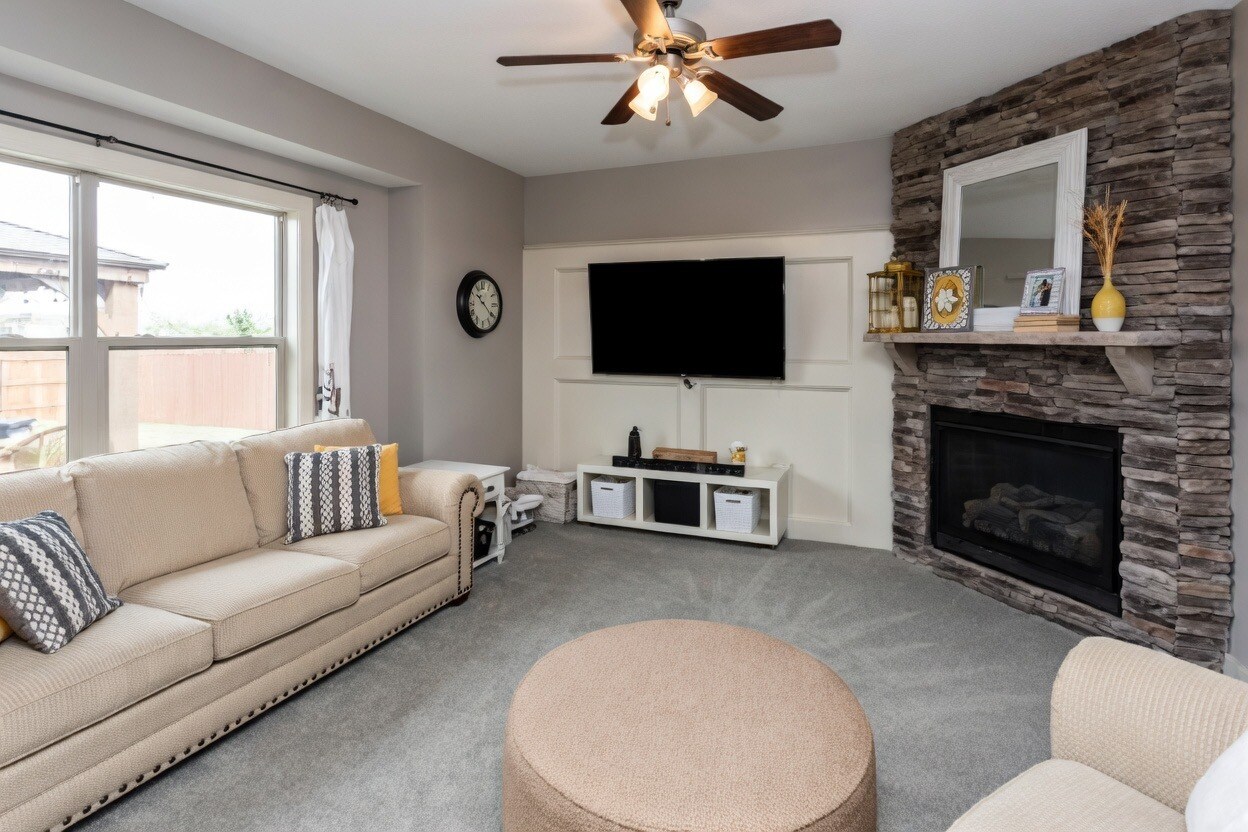 Building Photo - 239 S 87th St