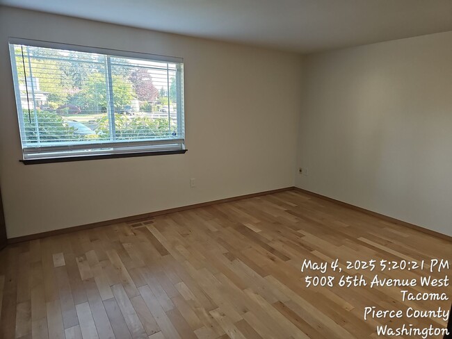 Building Photo - University Place Custom Rambler home for R...