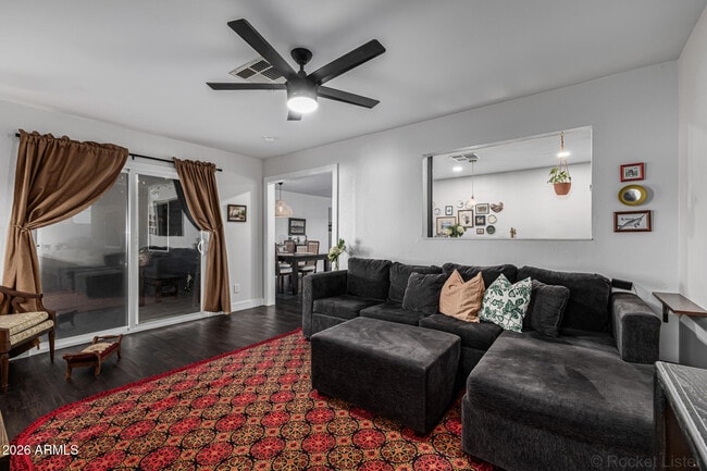 Building Photo - 2200 N Los Altos Dr