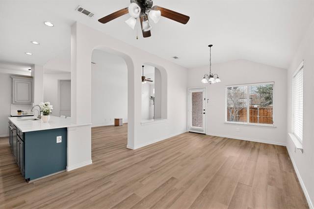 Building Photo - 2405 Hammock Lake Dr