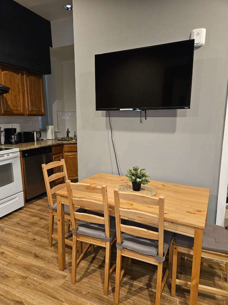 Building Photo - 1829 Spruce St