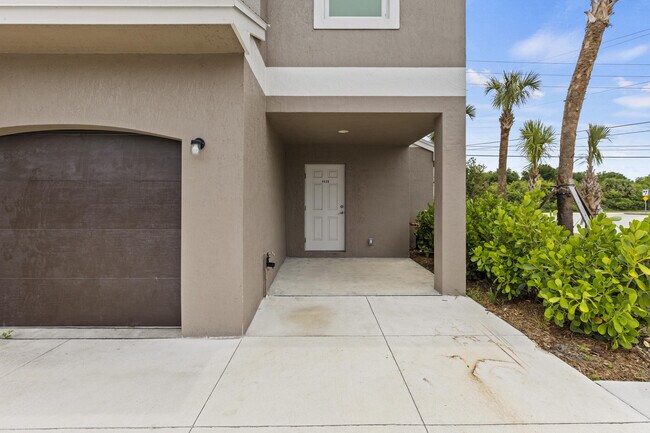 Building Photo - 4498 SW Port St Lucie Blvd