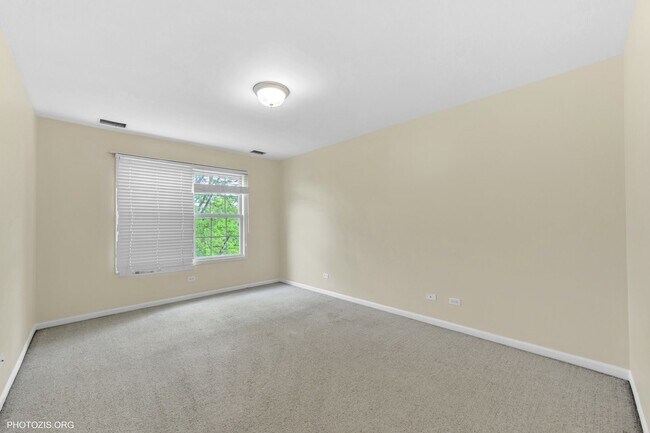 Building Photo - 1342 N Winslowe Dr