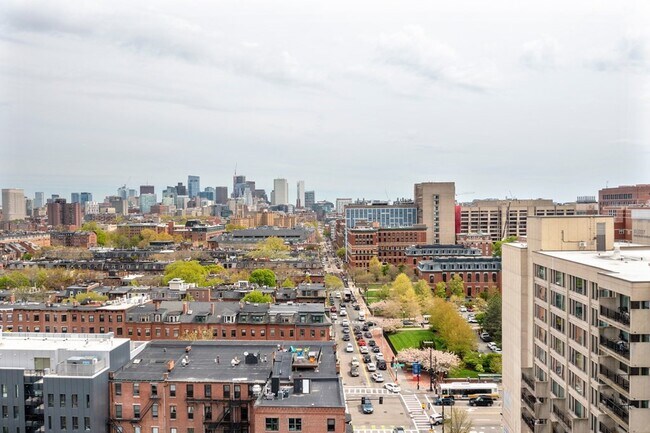 Building Photo - 701 Massachusetts Ave