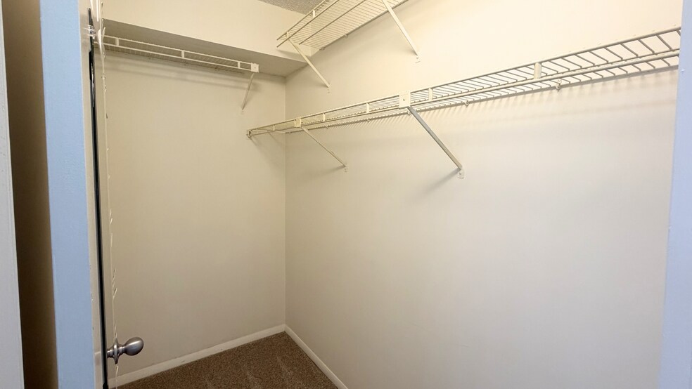 Building Photo - 3706 Chimney Ridge Pl