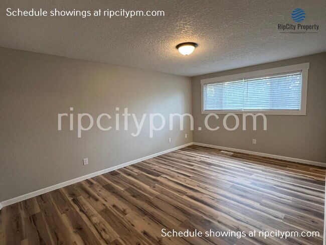 Building Photo - 12250 SW Indian Hill Ln