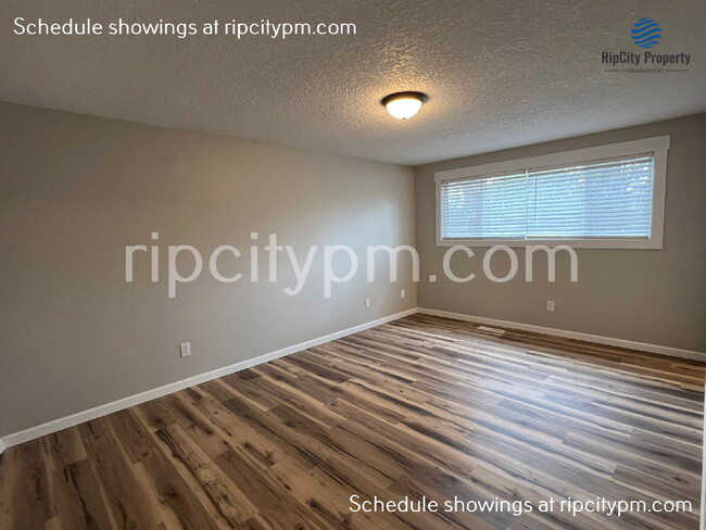 Building Photo - Remodeled 3-Bedroom Home with Spacious Lay...