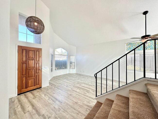 Building Photo - Beautiful & Updated Two-Story on a Quiet Cul-De-Sac, Private Fenced Yard Space, & Just Minutes to...