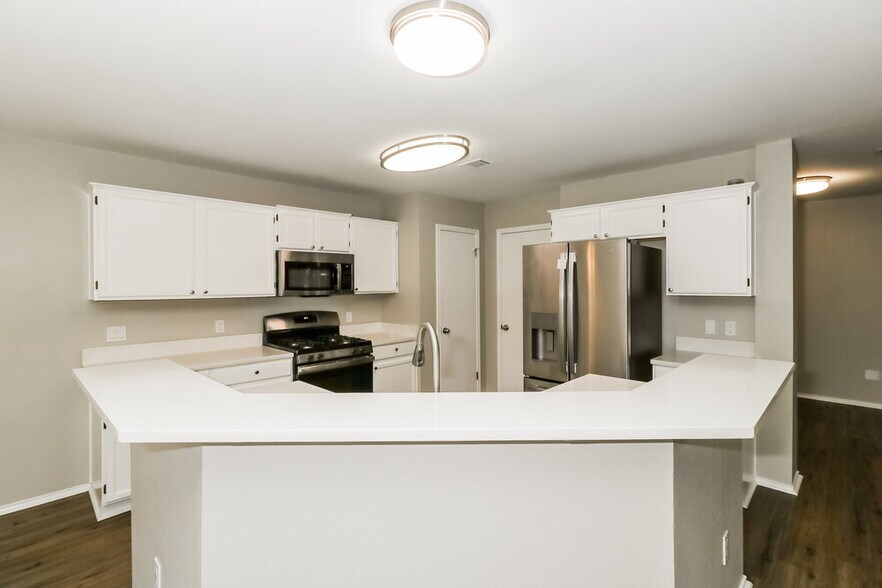 Building Photo - 2617 Eastwood Ln
