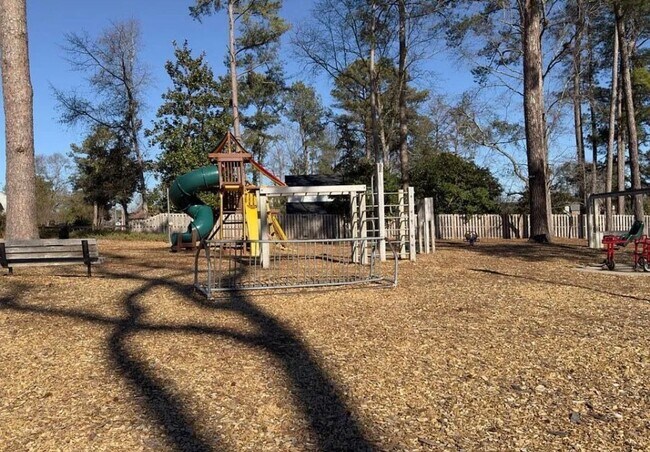 Building Photo - Spacious 4BR Home in Sought-After Springlakes – Balcony, Patio & Amenities!