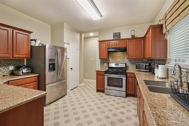 Building Photo - 21535 Elm Hurst Ln