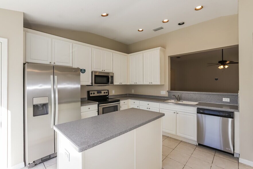 Building Photo - 2126 Hunters Greene Dr