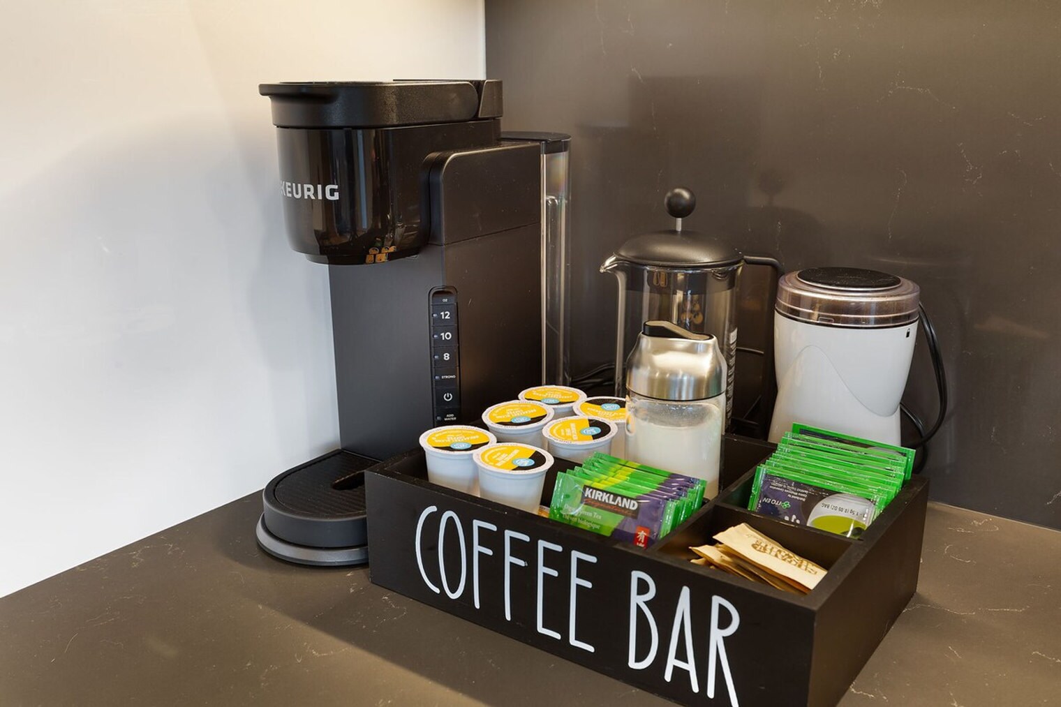 Building Photo - 65 W Dravus St