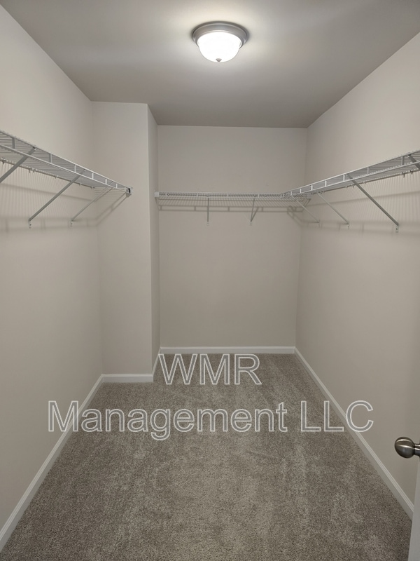 Building Photo - 1119 Bellshill Dr
