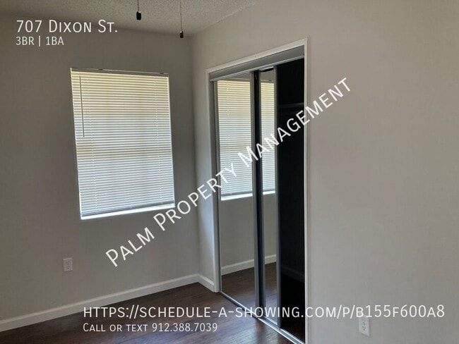 Building Photo - 707 Dixon St