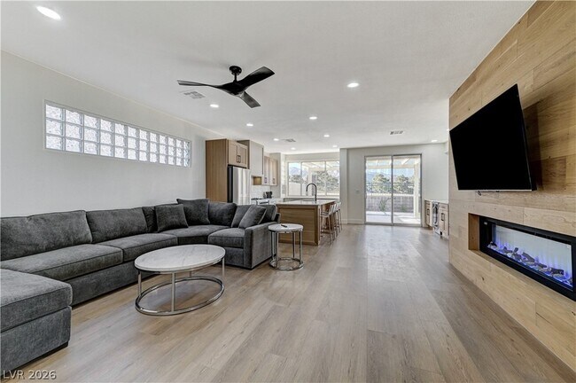 Building Photo - 1317 Fox Acres Dr