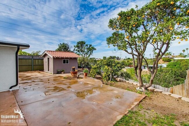 Building Photo - Newly Remodeled 5Bdm 2Ba Home with Huge Patio!