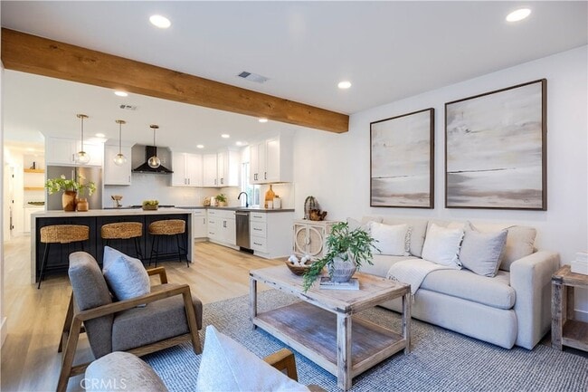 Building Photo - 15271 Yorkshire Ln