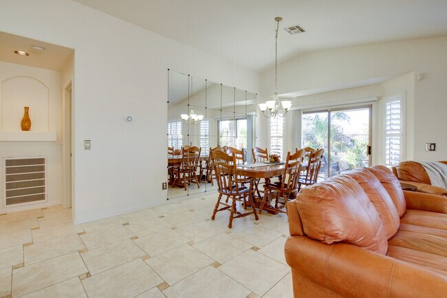 Building Photo - 4972 S Sugarberry Ln