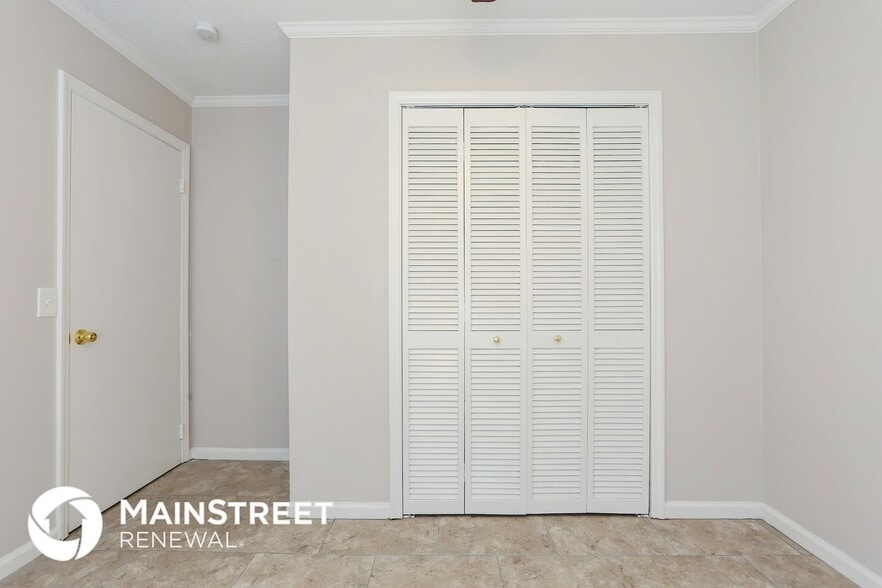 Building Photo - 7303 Thatcher Ave