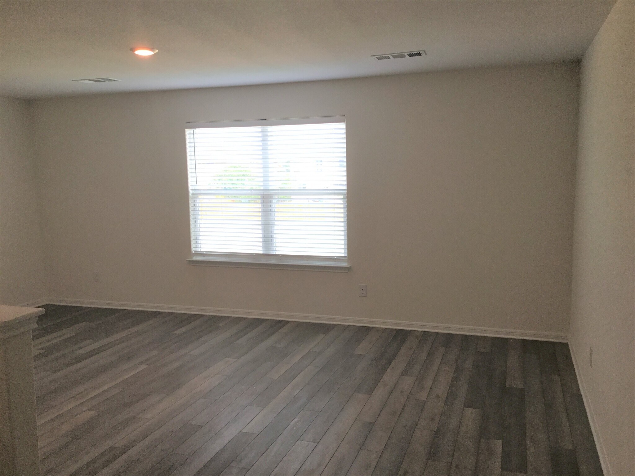 Building Photo - 1330 Treeta Trail