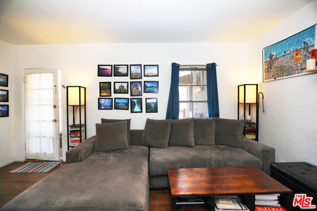 Building Photo - 87 W Glenarm St