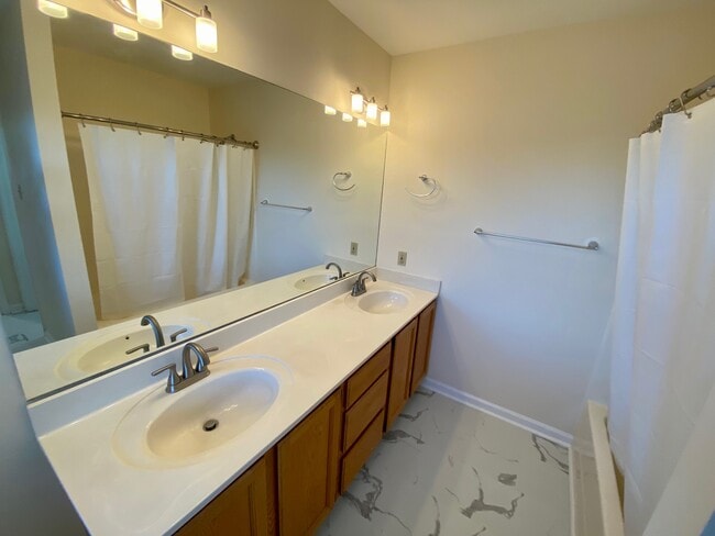 Building Photo - 8705 Mill Run Dr