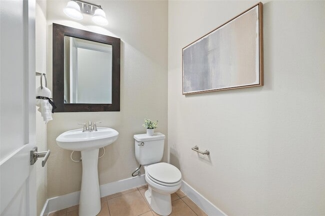 Building Photo - 405 Penny Kathleen Ct
