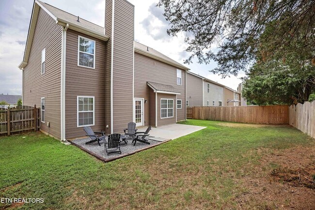 Building Photo - 344 Caboose Ln