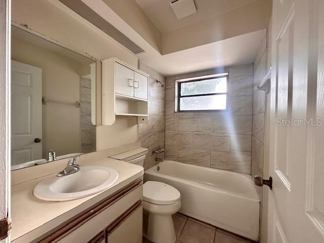 Building Photo - 32801 Lake Square Ct