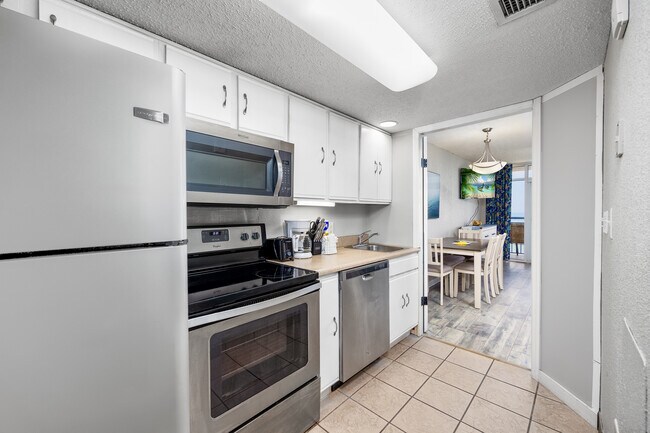 Building Photo - 1700 N Ocean Blvd