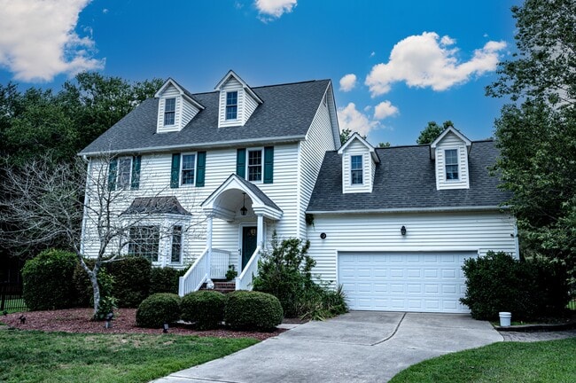 Building Photo - 1004 Somerset Ct