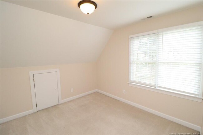 Building Photo - 5445 Brushy Meadows Dr