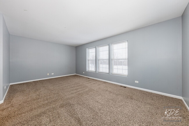 Building Photo - 603 Conservatory Ln