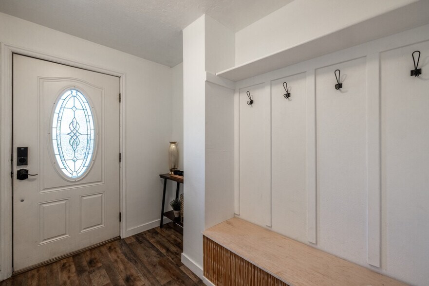 Building Photo - 423 W 1640 S