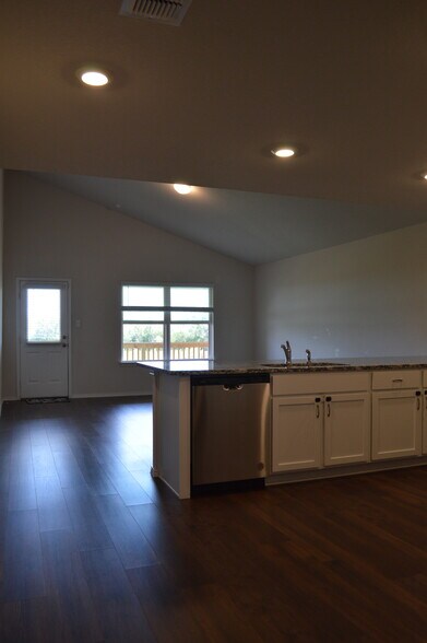 Building Photo - 3926 Copper Riv