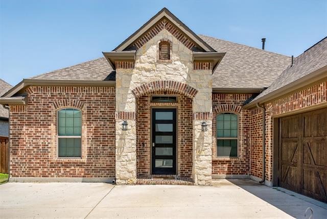 Building Photo - 2410 Topaz Dr
