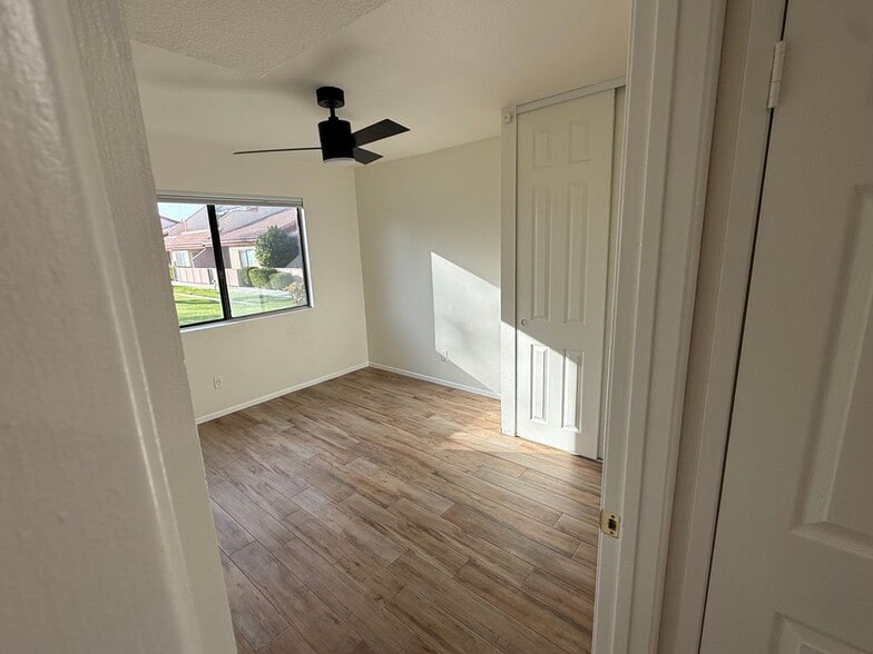 Building Photo - 43334 32nd St W