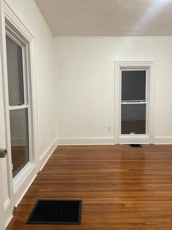 Building Photo - 15 Barrett St