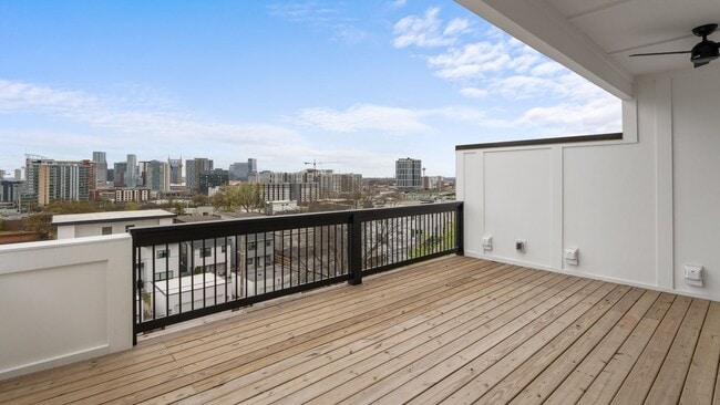 Building Photo - Nashville. Spotless & never been lived in ...