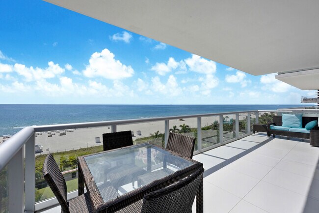 Building Photo - 3737 Collins Ave