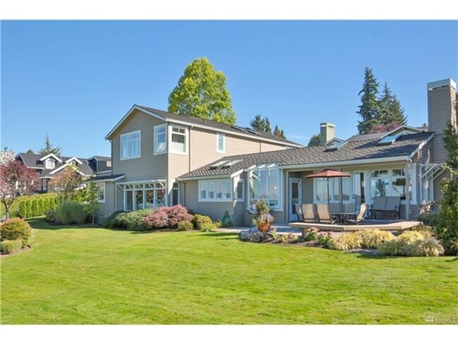 Building Photo - 4bd/3.5ba Kirkland House