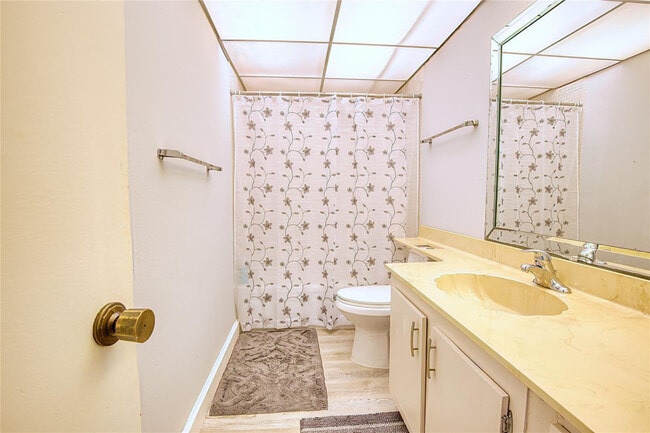 Building Photo - 111 Briny Ave